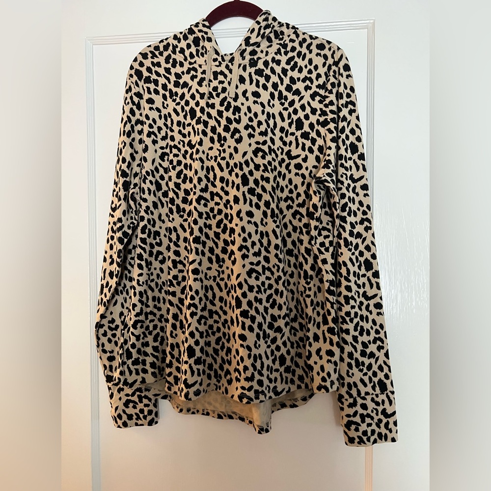 ANIMAL PRINT HOODY BY BELLE $24